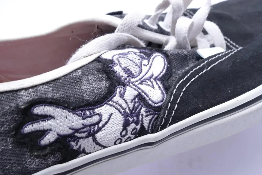 Vans Disney 100 Shoes Mens Size 11.5 Black Suede Mickey Donald Sneakers